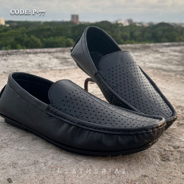 P-77 Black